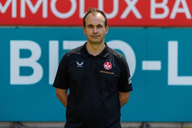Dr. Nils Veith (Mannschaftsarzt), 1.FC Kaiserslautern, 2.Bundesliga, Porträttermin, 2026 2027, 29.07.2026 1.FC Kaiserslautern, 2.Bundesliga, Porträttermin, 2026 2027, 29.07.2026 Kaiserslautern *** Dr. Nils Veith, Team Physician, 1. FC Kaiserslautern, 2. Bundesliga, Photo Shoot, 2026–2027, July 29, 2026, 1. FC Kaiserslautern, 2. Bundesliga, profile interview, 2026–2027, July 29, 2026, Kaiserslautern Copyright: xEibner-Pressefoto AlexanderxNeisx EP_ANS