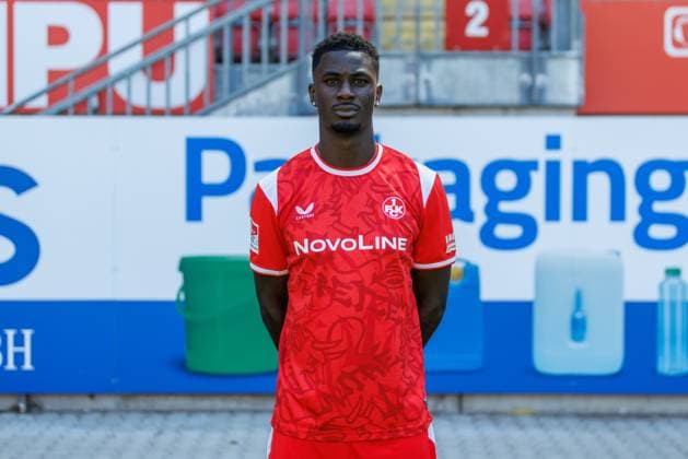 Maxwell Gyamfi (1.FC Kaiserslautern), 1.FC Kaiserslautern, 2.Bundesliga, Porträttermin, 2026 2027, 29.07.2026 1.FC Kaiserslautern, 2.Bundesliga, Porträttermin, 2026 2027, 29.07.2026 Kaiserslautern *** Maxwell Gyamfi, 1. FC Kaiserslautern, 1. FC Kaiserslautern, 2. Bundesliga, photo shoot, 2026–2027, July 29, 2026, 1 FC Kaiserslautern, 2. Bundesliga, photo shoot, 2026–2027, July 29, 2026, Kaiserslautern Copyright: xEibner-Pressefoto AlexanderxNeisx EP_ANS