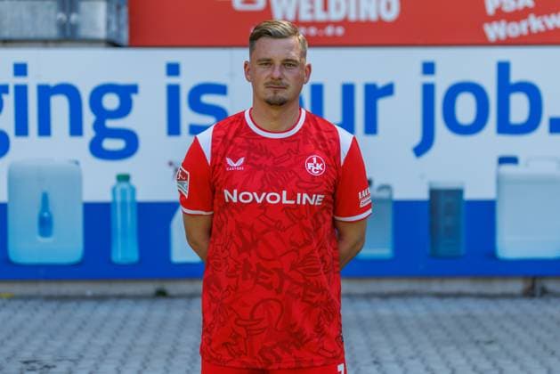 Marlon Ritter (1.FC Kaiserslautern), 1.FC Kaiserslautern, 2.Bundesliga, Porträttermin, 2026 2027, 29.07.2026 1.FC Kaiserslautern, 2.Bundesliga, Porträttermin, 2026 2027, 29.07.2026 Kaiserslautern *** Marlon Ritter, 1. FC Kaiserslautern, 1. FC Kaiserslautern, 2. Bundesliga, photo shoot, 2026–2027, July 29, 2026, 1 FC Kaiserslautern, 2. Bundesliga, photo shoot, 2026–2027, July 29, 2026, Kaiserslautern Copyright: xEibner-Pressefoto AlexanderxNeisx EP_ANS