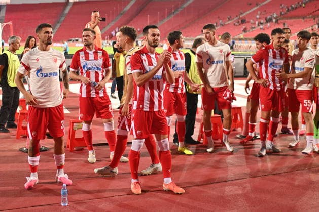 CRVENA ZVEZDA vs LARNE NORTHERN IRLAND CELEBRATION football Crvena zvezda vs Larne Northern Irland during UEFA Champions league qualification match at Rajko Mitic stadium, Belgrade 29.07.2026 Foto: FOOTBALL, CRVENA ZVEZDA, RED STAR, UEFA CHAMPIONS LEAGUE QUALIFICATIONS, LARNE NORTHERN IRLAND Belgrade Rajko Mitic stadium Serbia Copyright: xMarkoxMetlasx xMNxPressx