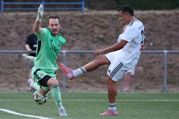 29.07.2026, xrekx, Fussball Schroeder-Liga Saar, 1. FC Saarbruecken II - SpVgg Quierschied v.l. Cymer Ricco (1. FC Saarbrücken II) El Khadem Noureddine (SpVgg Quierschied) Zweikampf, Aktion, action, battle for the ball (DFL DFB REGULATIONS PROHIBIT ANY USE OF PHOTOGRAPHS as IMAGE SEQUENCES and or QUASI-VIDEO) Saarbruecken *** July 29, 2026, xrekx, Soccer Schroeder League Saar, 1. FC Saarbrücken II vs. SpVgg Quierschied v l Cymer Ricco 1. FC Saarbrücken II El Khadem Noureddine SpVgg Quierschied Tackle, Action, battle for the ball. DFL and DFB regulations prohibit any use of photographs as image sequences and or quasi-video. Saarbrücken