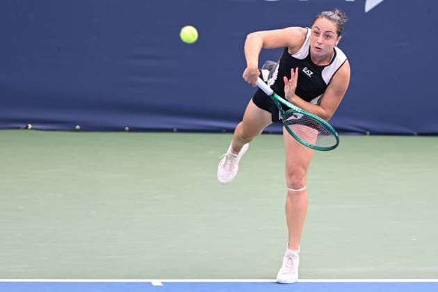 July 29, 2026, Washington, D.C, U.S: ELISABETTA COCCIARETTO hits a serve during her match against Emma Navarro at the Rock Creek Tennis Center. Washington U.S - ZUMAg196 20260729_zap_g196_038 Copyright: xKylexGustafsonx