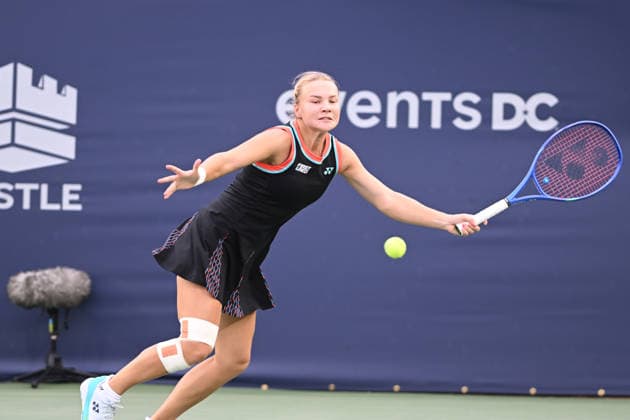 July 29, 2026, Washington, D.C, U.S: DIANA SHNAIDER hits a forehand during her doubles match at the Rock Creek Tennis Center. Washington U.S - ZUMAg196 20260729_zap_g196_044 Copyright: xKylexGustafsonx