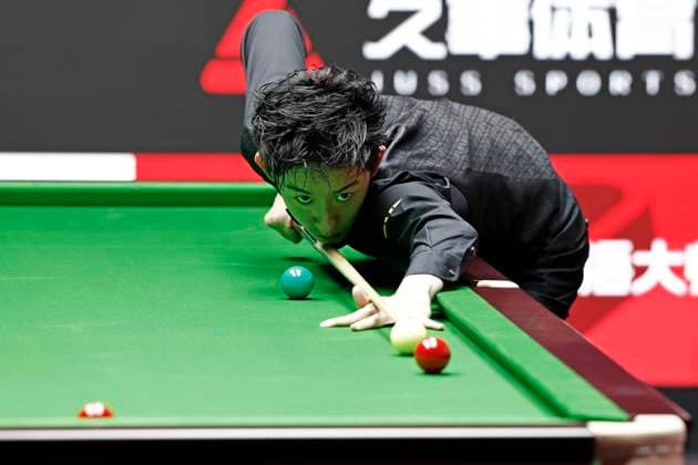 SHANGHAI, CHINA - JULY 29: Wu Yize of China plays a shot in the second round match against Si Jiahui of China on Day 3 of the 2026 Snooker Shanghai Masters at Luwan Gymnasium on July 29, 2026 in Shanghai, China.  Copyright: xChinaxNewsxServicex 111657209215