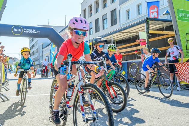 wels, austria, 29 july 2026, bicycle race welser innenstadtkriterium, kid s race *** Wels, Österreich, 29. Juli 2026, Radrennen Welser Innenstadtkriterium , Kinderrennen Copyright: xx
