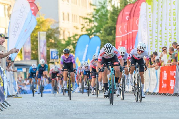 wels, austria, 29 july 2026, bicycle race welser innenstadtkriterium, woman s race *** Wels, Österreich, 29. Juli 2026, Radrennen Welser Innenstadtkriterium , Frauenrennen Copyright: xx