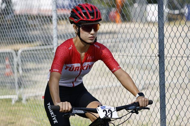 30.07.2026, Monteceneri, Monte Ceneri, 2026 UEC MTB European Championship, EM, Europameisterschaft XCC Women Junior s Final (cross country short track), Nazife Tuncel 32 (TUR) warming up before the race Monteceneri Monte Ceneri Ticino Switzerland *** July 30, 2026, Monteceneri, Monte Ceneri, 2026 UEC MTB European Championship XCC Women s Junior Final (cross-country short track), Nazife Tuncel (32, TUR) warming up before the race in Monteceneri, Monte Ceneri, Ticino, Switzerland Copyright: xJustPictures.ch FrancescoxMinghettix jp-en-FrMi-_NG_0076