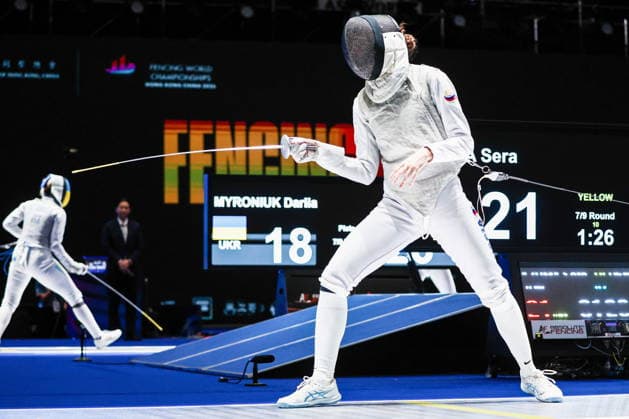CHINA, HONG KONG - JULY 30, 2026: Athlete Vladislava Peniushkina of Russia fights in her team foil bout against Sera Azuma of Japan during the 2026 Kerry Fencing World Championships 2026 Fencing World Championships In Hong Kong  - ZUMAt113 20260730_zaa_t113_063 Copyright: xMikhailxSinitsynx