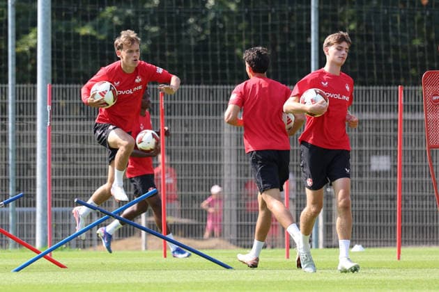 30.07.2026, xrekx, Fussball 2.Bundesliga, 1.FC Kaiserslautern - Training v.l. Ben Jungfleisch (1.FC Kaiserslautern) Kian Scheer (1.FC Kaiserslautern) (DFL DFB REGULATIONS PROHIBIT ANY USE OF PHOTOGRAPHS as IMAGE SEQUENCES and or QUASI-VIDEO) Kaiserslautern *** July 30, 2026, xrekx, Soccer 2. Bundesliga, 1 FC Kaiserslautern Training v l Ben Jungfleisch 1 FC Kaiserslautern Kian Scheer 1 FC Kaiserslautern DFL DFB REGULATIONS PROHIBIT ANY USE OF PHOTOGRAPHS as IMAGE SEQUENCES and or QUASI-VIDEO Kaiserslautern