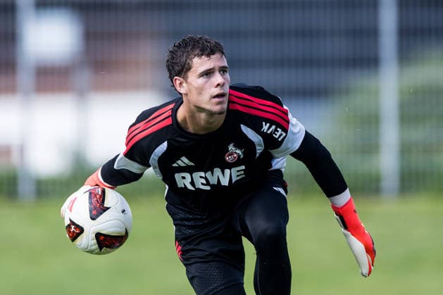 ST. JOHANN IN TIROL, AUSTRIA - JULY 30: Martin James (1. FC Koeln) controls the ball during a training session at trainings camp in Kitzbuehel of season 2026 27 at Koasastadion on July 30, 2026 in St. Johann in Tirol, Austria. Austria Copyright: xSteffiexWunderlx