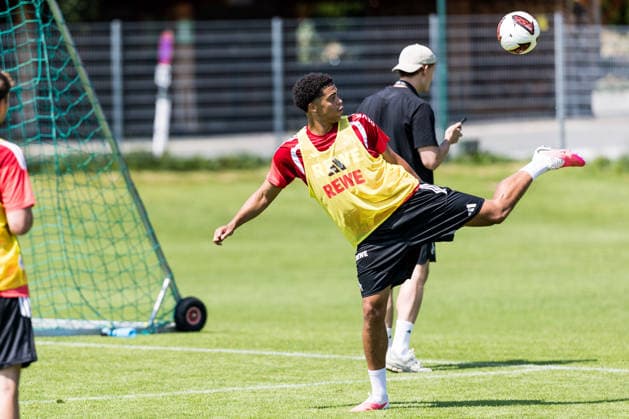 ST. JOHANN IN TIROL, AUSTRIA - JULY 30: Jahmai Simpson-Pusey (1. FC Koeln, 22) controls the ball during a training session at trainings camp in Kitzbuehel of season 2026 27 at Koasastadion on July 30, 2026 in St. Johann in Tirol, Austria. Austria Copyright: xSteffiexWunderlx