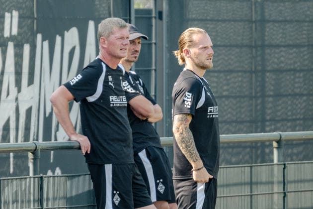 Eugen Polanski (Borussia Moenchengladbach, Trainer) mit Markus Gellhaus (Borussia Moenchengladbach, Co-Trainer) und Jan Moritz Lichte (Borussia Moenchengladbach, Co-Trainer). Oeffentliches Training Borussia Moenchengladbach auf dem Trainingsgelaende am ista-Borussia Park, 1. Bundesliga, Fussball, Saison 2026 2027, 30.07.2026 oeffentliches Training Borussia Moenchengladbach, 1. Bundesliga, Saison 2026 2027, 30.07.2026 Moenchengladbach *** Eugen Polanski, Borussia Mönchengladbach, Head Coach; Markus Gellhaus, Borussia Mönchengladbach, Assistant Coach; and Jan Moritz Lichte, Borussia Mönchengladbach, Assistant Coach. Borussia Mönchengladbach public training session at the ista Borussia Park training facility, Bundesliga 1, soccer, 2026–2027 season, July 30, 2026; public training session for Borussia Mönchengladbach, Bundesliga 1, 2026–2027 season, July 30, 2026; Mönchengladbach Copyright: xEibner-Pressefoto ThomasxHaeslerx EP_THR