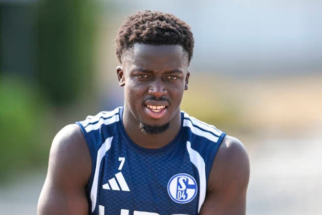 Football: Christian Gomis joins CD Tenerife – archive photos