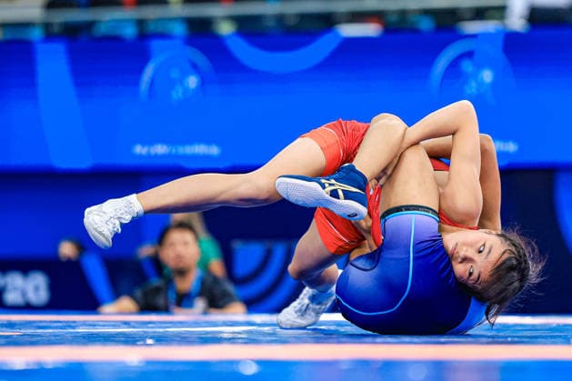 Sport Bilder des Tages U17, U 17 Wrestling World Championships 40kg WW - Natsumi Sasaki (JPN) df. Rohini Khanu Devba (IND) *** U17 Wrestling World Championships, 40 kg Open Weight: Natsumi Sasaki (JPN) defeated Rohini Khanu Devba (IND) Copyright: xUnitedxWorldxWrestlingx xAmirrezx UWW-U17-WC-BAKU-2026