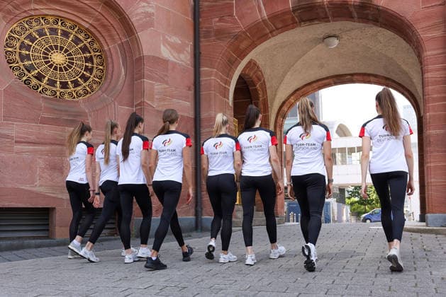 Frankfurt am Main, July 30, 2026: Germany™s team on the way to the Festhalle during a media day from Deutscher Turner-Bund (DTB) ahead of the Rhythmic gymnastics, Rhythmische Sportgymnastik, RSG World Championships at Festhalle Frankfurt (Aug. 12 16.2026) *** Frankfurt am Main, July 30, 2026: Germany’s team on its way to the Festhalle during a media day organized by the German Gymnastics Federation (DTB) ahead of the Rhythmic Gymnastics World Championships at the Festhalle Frankfurt, August 12–16, 2026 Copyright: HMBxMedia JoaquimxFerreira