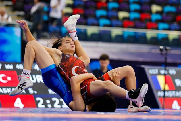 U17, U 17 Wrestling World Championships 40kg WW - Sirin Askara (TUR) df. Ozgorush Kasymbekova (KGZ) *** U17 Wrestling World Championships, 40 kg, Women s Weight Class: Sirin Askara (TUR) defeated Ozgorush Kasymbekova (KGZ) Copyright: xKostadinxAndonovx UWW-U17-WC-BAKU-2026