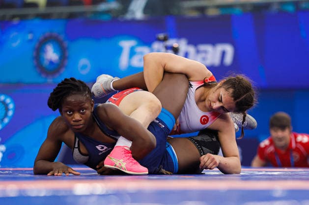 U17, U 17 Wrestling World Championships 61kg WW - Ozdenur Ozmez (TUR) df. Graciela Gaudencia Eningo Asama (ESP) *** U17 Wrestling World Championships, 61 kg WW: Ozdenur Ozmez (TUR) def. Graciela Gaudencia Eningo Asama (ESP) Copyright: xKostadinxAndonovx UWW-U17-WC-BAKU-2026