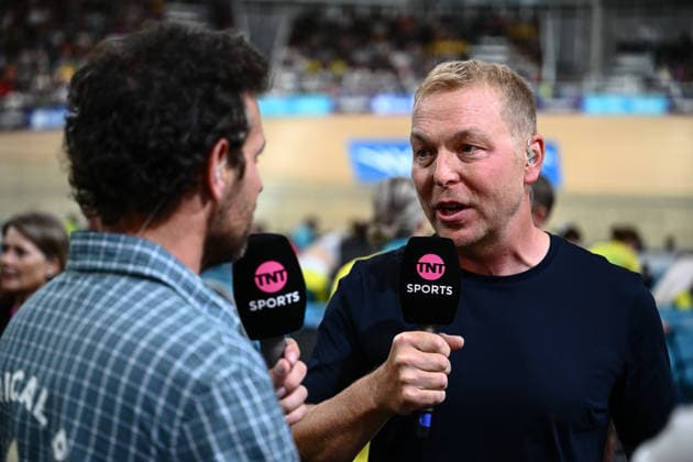 Glasgow 2026 Commonwealth Games Picture by Olly Hassell SWpix.com - 30 07 2026 - Glasgow 2026 Commonwealth Games - Track cycling, Rad, Radsport, Bahnrad, Bahn and Para Track Cycling - Sir Chris Hoy Velodrome, Glasgow, Scotland - Commentators - Sir Chris Hoy and Adam Blythe Glasgow Sir Chris Hoy Velodrome Scotland Copyright: x xSWpix.comx(t axPhotographyxHubxLtd)xOllyxHassell SWpix.comx SWP-3030-16060