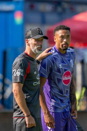 SOCCER - Augsburg vs Bournemouth, test match SAALFELDEN AM STEINERNEN MEER,AUSTRIA,30.JUL.26 - SOCCER - 1. DFL, 1. Deutsche Bundesliga, Premier League, FC Augsburg vs AFC Bournemouth, test match. Image shows head coach Marco Rose and Daniel Jebbison (Bournemouth).  GEPAxpictures xWolfgangxKofler