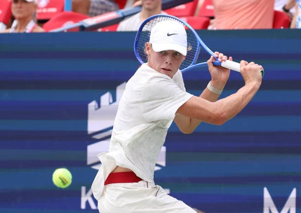 July 30, 2026, Washington, Illinois, USA: CRUZ HEWITT of Australia during the match against A. De Minaur of Australia in the second round of Mubadala Washington DC, USA. Tennis: Mubadala DC Open - Cruz Hewitt  - ZUMAc278 20260730_zsp_c278_022 Copyright: xMarcinxCholewinskix