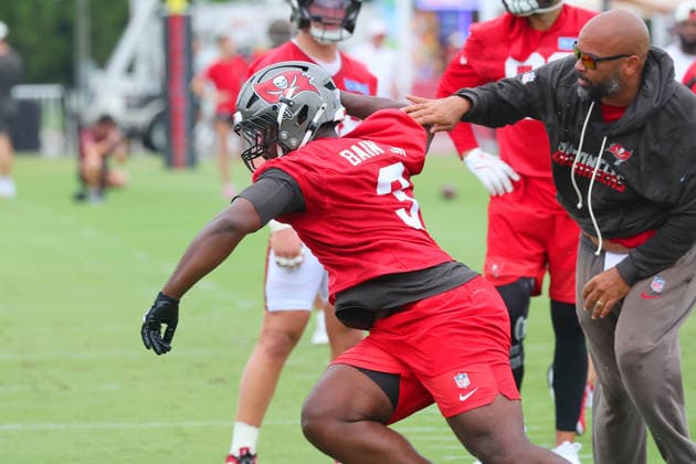 TAMPA, FL - JULY 30: Tampa Bay Buccaneers Linebacker Rueben Bain Jr. (3) goes thru drills during Training Camp on July 30, 2026 at the AdventHealth Training Center at One Buccaneer Place in Tampa, Florida. (Photo by Cliff Welch Icon Sportswire) NFL, American Football Herren, USA JUL 30 Tampa Bay Buccaneers Training Camp EDITORIAL USE ONLY Icon357260730310