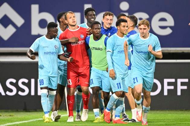 KAA Gent v LNZ Cherkasy - UEFA Conference League GENT, BELGIUM - JULY 30 : Players of KAA Gent celebrating with Roef Davy goalkeeper of KAA Gent after the penalties shoot out win during the UEFA Conference League 2026 27 second qualifying round second leg between KAA Gent and LNZ Cherkasy on July 30, 2026 in Gent, Belgium, 30 07 2026 Gent Belgium  Copyright: xNicoxVereeckenx