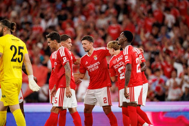 Players of Benfica seen celebrating after goal from Clement Lenglet during UEFA Europa League qualifying game between teams of SL Benfica and St. Gallen (Maciej Rogowski Ball Raw Images PT) Lisbon Estadio Da Luz Portugal Copyright: xMaciejxRogowskix maciejrogowski_slbenfica_stgallen_2627-22
