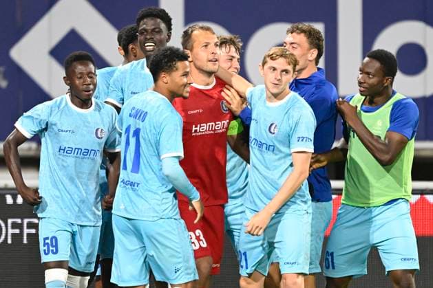 KAA Gent v LNZ Cherkasy - UEFA Conference League GENT, BELGIUM - JULY 30 : Players of KAA Gent celebrating with Roef Davy goalkeeper of KAA Gent after the penalties shoot out win during the UEFA Conference League 2026 27 second qualifying round second leg between KAA Gent and LNZ Cherkasy on July 30, 2026 in Gent, Belgium, 30 07 2026 Gent Belgium  Copyright: xNicoxVereeckenx