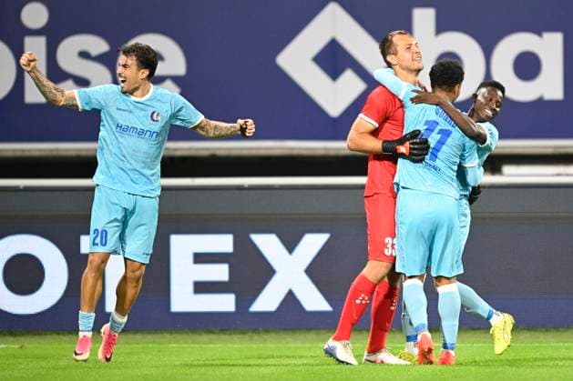 KAA Gent v LNZ Cherkasy - UEFA Conference League GENT, BELGIUM - JULY 30 : Players of KAA Gent celebrating with Roef Davy goalkeeper of KAA Gent after the penalties shoot out win during the UEFA Conference League 2026 27 second qualifying round second leg between KAA Gent and LNZ Cherkasy on July 30, 2026 in Gent, Belgium, 30 07 2026 Gent Belgium  Copyright: xNicoxVereeckenx