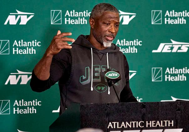 New York Jets head coach Aaron Glenn respond to questions during press conference, PK, Pressekonferenz at training camp at the Atlantic Health Jets Training Center, Florham Park, New Jersey. CSM Florham Park United States - ZUMAc04_ 20260730_zma_c04_049 Copyright: xDuncanxWilliamsx