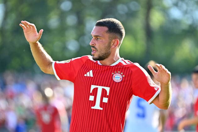 Arijon IBRAHIMOVIC (Bayern Muenchen), Gestik, Aktion,Einzelbild,angeschnittenes Einzelmotiv,Halbfigur,halbe Figur. Testspiel FC Rottach Egern - FC Bayern Muenchen Trainingslager in Rottach Egern am 30.07.2026. Fussball 1. Bundesliga,Saison 2026 2027. *** Arijon IBRAHIMOVIC, Bayern Munich, Gestures, Action, Single Frame, Cropped Single Subject, Half-Figure, Half-Figure. Friendly Match: FC Rottach Egern vs. FC Bayern Munich. Training Camp in Rottach Egern on July 30, 2026. Soccer, Bundesliga 1, 2026–2027 Season