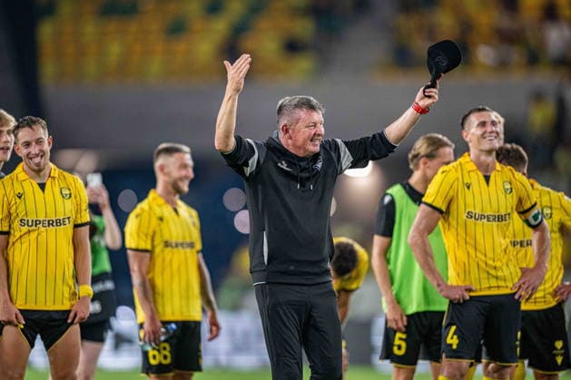 STADION MIEJSKI KATOWICE UL NOWA BUKOWA 1A KATOWICE 30.07.2026 PILKA NOZNA LIGA KONFERENCJI KWALIFIKACJE SEZON 2026 2027 FOOTBALL KONFERENCE LEAGUE SEASON 2026 2027 GKS KATOWICE VS MSK ZILINA RAFAL GORAK CIESZY SIE Z KIBICAMI CIESZYNKA SPIEW RADOSC FOT.Kamil Wolny NEWSPIX.PL --- newspix.pl POLAND OUT! 