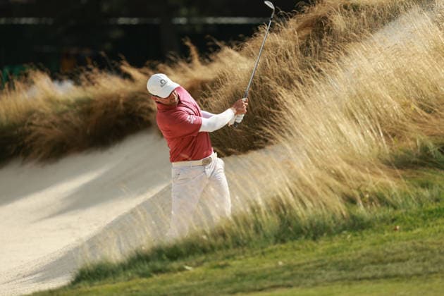 Rocket Classic DETROIT, MICHIGAN - JULY 30: Ben Silverman of Canada hits out of the bunker toward the 17th green during the first round of the Rocket Classic 2026 at the Detroit Country Club in Detroit, Michigan, MI, USA Thursday, July 30, 2026. Detroit Michigan United States  Copyright: xJorgexLemusx originalFilename:lemus-rocketcl260730_npaUb.jpg
