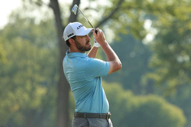 Rocket Classic DETROIT, MICHIGAN - JULY 30: Patrick Cantlay of the United States plays his shot toward the 18th green during the first round of the Rocket Classic 2026 at the Detroit Country Club in Detroit, Michigan, MI, USA Thursday, July 30, 2026. Detroit Michigan United States  Copyright: xJorgexLemusx originalFilename:lemus-rocketcl260730_np0Pq.jpg