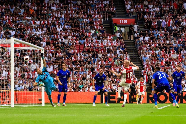 AMSTERDAM, NETHERLANDS - JULY 30: Davy Klaassen of AFC Ajax scores his team s first goal past FK Vojvodina goalkeeper Dragan Rosic during the UEFA Conference League 2026 27 second qualifying round second leg match between AFC Ajax and at Johan Cruijff Arena on July 30, 2026 in Amsterdam, Netherlands.  Copyright: xRenexNijhuis MBxMediax