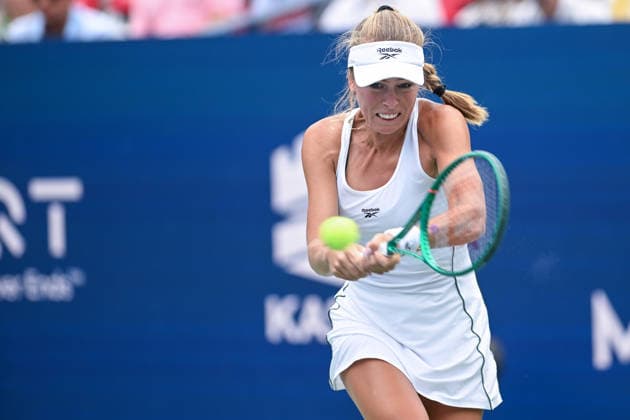 July 30, 2026, Washington, D.C, U.S: MAGDALENA FRECH hits a backhand during her match against Jessica Pegula at the Rock Creek Tennis Center. Tennis 2026 - Mubadala Open  - ZUMAg196 20260730_zap_g196_009 Copyright: xKylexGustafsonx