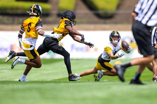 Sport Bilder des Tages July 30, 2026, Latrobe, Pennsylvania, USA: Pittsburgh Steelers wide receiver ROMAN WILSON (14) attempts to haul in a deep pass during the Pittsburgh Steelers Training Camp in Latrobe, Pennsylvania. NFL, American Football Herren, USA 2026: Pittsburgh Steelers Training Camp  - ZUMAg257 20260730_zsp_g257_083 Copyright: xBrentxGudenschwagerx