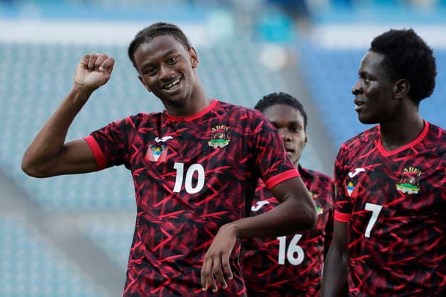 Sport Bilder des Tages CONCACAF U-20 Championship - Costa Rica vs Antigua and Bermuda Vaughn Jackson (L), Sedique Adams (C) and Brandon Satchell (R) of Antigua and Barbuda celebrate a goal during the CONCACAF U-20 Championship match between Costa Rica and Antigua and Barbuda in Puebla, Mexico, 30 July 2026. PUEBLA Mexico  Copyright: xHILDAxRIOSx