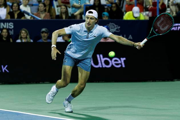 Mubadala Citi DC Tennis Open France™s Ugo Humbert in action against Ben Shelton of the USA in their round 16 match at the Mubadala Citi DC Open in Washington, DC, USA, 30 July 2026. WASHINGTON, DC DC UNITED STATES  Copyright: xWILLxOLIVERx