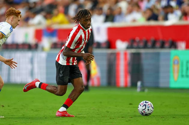 HARRISON, NJ - JULY 30: Romaine Mundle 14 of Sunderland AFC during the game against Leeds United FC during the game on July 30, 2026 at Sports Illustrated Stadium in Harrison, New Jersey. (Photo by Rich Graessle Icon Sportswire) SOCCER: JUL 30 Leeds United v Sunderland AFC EDITORIAL USE ONLY Icon260723029565