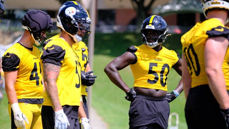 NFL, American Football Herren, USA 2026: Steelers Training Camp JULY 30 July 30, 2026: Jamin Davis 50 during the Pittsburgh Steelers training camp in Latrobe, PA Jason Pohuski CSM(Credit Image: Â Jason Pohuski Cal Media) Latrobe Pa USA EDITORIAL USE ONLY Copyright: xx ZUMA-20260730_faf_cp5_092.jpg JasonxPohuskix csmphotothree507300