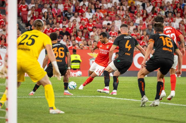Benfica Vs St. Gallen in Lisbon - 30 Jul 2026 Vangelis Pavlidis (C) of Benfica seen in action during the UEFA Europa League match between Benfica and FC St. Gallen at Estádio da Luz. Final score; Benfica 5:0 St. Gallen. Lisbon Portugal Copyright: xNunoxBrancox xSOPAxImagesx NBR_BenficaVsGallen-13