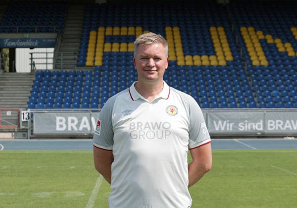 Teammanager Holm Stelzer (Eintracht Braunschweig) ; Eintracht Braunschweig; 2.BL, Portraettermin 2026 2027 *** Team Manager Holm Stelzer, Eintracht Braunschweig, Eintracht Braunschweig 2 (2nd Bundesliga), Photo Shoot 2026–2027