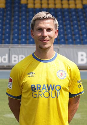 Lino Tempelmann (Eintracht Braunschweig) ; Eintracht Braunschweig; 2.BL, Portraettermin 2026 2027 *** Lino Tempelmann, Eintracht Braunschweig, Eintracht Braunschweig 2 (2nd Bundesliga), Photo Shoot 2026, 2027