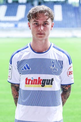 Fussball, 3.Liga Saison 2026 2027 Team- und Porträtfototermin MSV Duisburg 30.07.2026, schauinsland-reisen-arena Niklas Jessen (MSV Duisburg, 20) Duisburg schauinsland-reisen-arena Nordrhein-Westfalen Deutschland *** Sports, Soccer, 3rd Division 2026–2027 Season: MSV Duisburg Team and Portrait Photo Shoot, July 30, 2026, Schauinsland Reisen Arena, Niklas Jessen, MSV Duisburg, 20 Duisburg, Schauinsland Reisen Arena, North Rhine-Westphalia, Germany