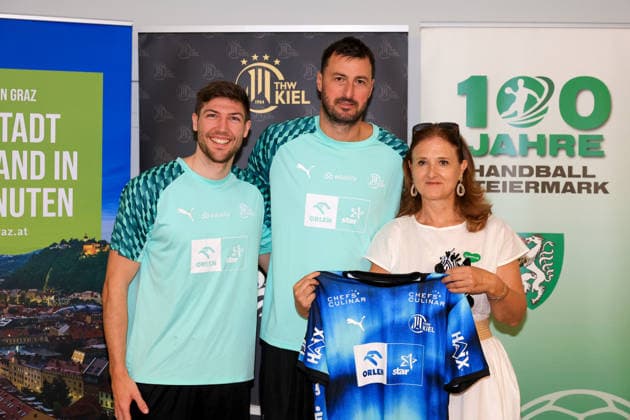 HANDBALL - HBL, Kiel, training camp GRAZ,AUSTRIA,31.JUL.26 - HANDBALL - HBL Handball-Bundesliga, THW Kiel, press conference, PK, Pressekonferenz Image shows Lukas Zerbe, Domagoj Duvnjak (Kiel) and managing director Susanne Haubenhofer (Graz).  GEPAxpictures xMarioxBuehner-Weinrauch