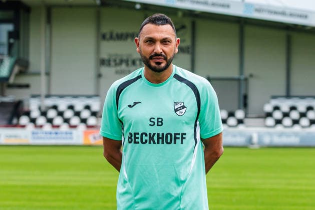 Suat Bas (Co-Trainer); SC Verl; 3. Liga, Porträttermin 2026 2027 GER, Porträttermin SC Verl, Fussball, 3. Liga, Spielzeit 2026 2027, 30.07.2026 GER, Porträttermin SC Verl, Fussball, 3. Liga, Spielzeit 2026 2027, 30.07.2026 Verl *** Suat Bas, Assistant Coach, SC Verl, 3rd Division, Profile Session 2026–2027 GER, SC Verl Profile Session, Soccer, 3rd Division, 2026–2027 Season, July 30, 2026 GER, SC Verl Profile, Soccer, 3rd Division, 2026–2027 Season, July 30, 2026 Verl Copyright: xEibner-Pressefoto JanxRollingerx EP_JSK