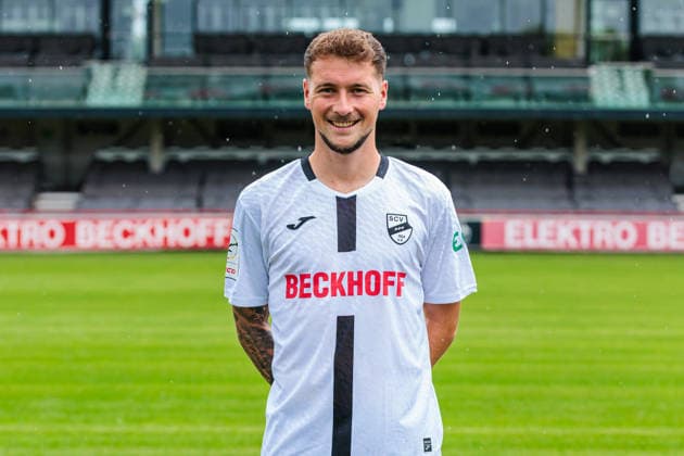 Yari Otto; SC Verl; 3. Liga, Porträttermin 2026 2027 GER, Porträttermin SC Verl, Fussball, 3. Liga, Spielzeit 2026 2027, 30.07.2026 GER, Porträttermin SC Verl, Fussball, 3. Liga, Spielzeit 2026 2027, 30.07.2026 Verl *** Yari Otto, SC Verl, 3rd Division, Photo Shoot 2026–2027 GER, SC Verl Photo Shoot, Soccer, 3rd Division, 2026–2027 Season, July 30, 2026 GER, SC Verl Profile Session, Soccer, 3rd Division, 2026–2027 Season, July 30, 2026 Verl Copyright: xEibner-Pressefoto JanxRollingerx EP_JSK