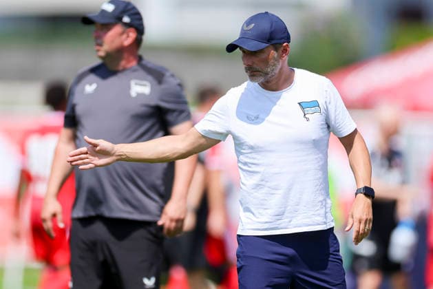 Trainer Stefan Leitl (Hertha BSC Berlin) gestikuliert, Friendly match, 1. FC Köln v Hertha BSC Berlin, Koasastadion am 31. July 2026 in St. Johann in Tirol, Österreich. (Foto von Marco Steinbrenner DeFodi Images) Trainer Stefan Leitl (Hertha BSC Berlin) gestures, Friendly match, 1. FC Köln v Hertha BSC Berlin, Koasastadion, July 31, 2026 in St. Johann in Tirol, Austria. (Photo by Marco Steinbrenner DeFodi Images) - *** Coach Stefan Leitl of Hertha BSC Berlin gestures during a friendly match between 1 FC Köln and Hertha BSC Berlin, Koasa Stadium on July 31, 2026, in St. Johann in Tirol, Austria. Photo by Marco Steinbrenner, DeFodi Images. Coach Stefan Leitl of Hertha BSC Berlin gestures during a friendly match between 1 FC Köln and Hertha BSC Berlin at Koasa Stadium, July 31, 2026, in St. Johann in Tirol, Austria. Photo by Marco Steinbrenner, DeFodi Images