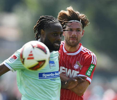 31.07.2026, xophax, Fussball 1.Bundesliga, 1.FC Koeln Trainingslager . Mannschaft des 1.FC Köln in Kitzbühel .Training in Sankt Johann. Freundschaftsspiel St.Johann in Tirol gegen Hertha BSC. 1.FC Köln - Hertha. Jan Thielmann ( 1.FC Köln ), rechts und Evan Zeefuik , links ( Hertha ( BSC ) Kitzbühel *** July 31, 2026, xophax, Soccer, Bundesliga 1, 1 FC Köln Training Camp: 1 FC Köln team in Kitzbühel; training in Sankt Johann; friendly match in Sankt Johann in Tirol against Hertha BSC; 1 FC Köln; Hertha; Jan Thielmann (1 FC Köln, right) and Evan Zeefuik (Hertha BSC, left); Kitzbühel